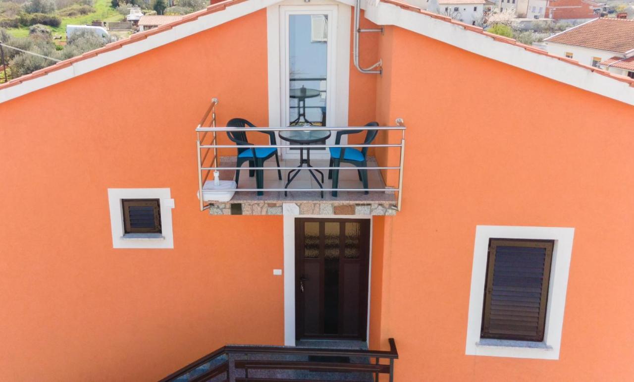 Tomi Apartman Póla Kültér fotó